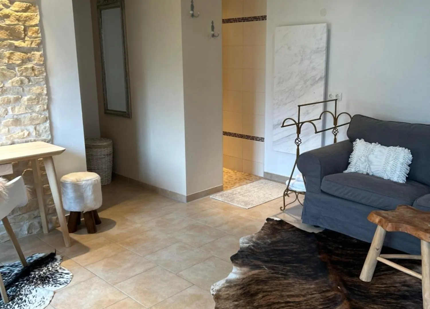 Bezaubernde Ferienwohnung Mit Rosengarten Waldershof