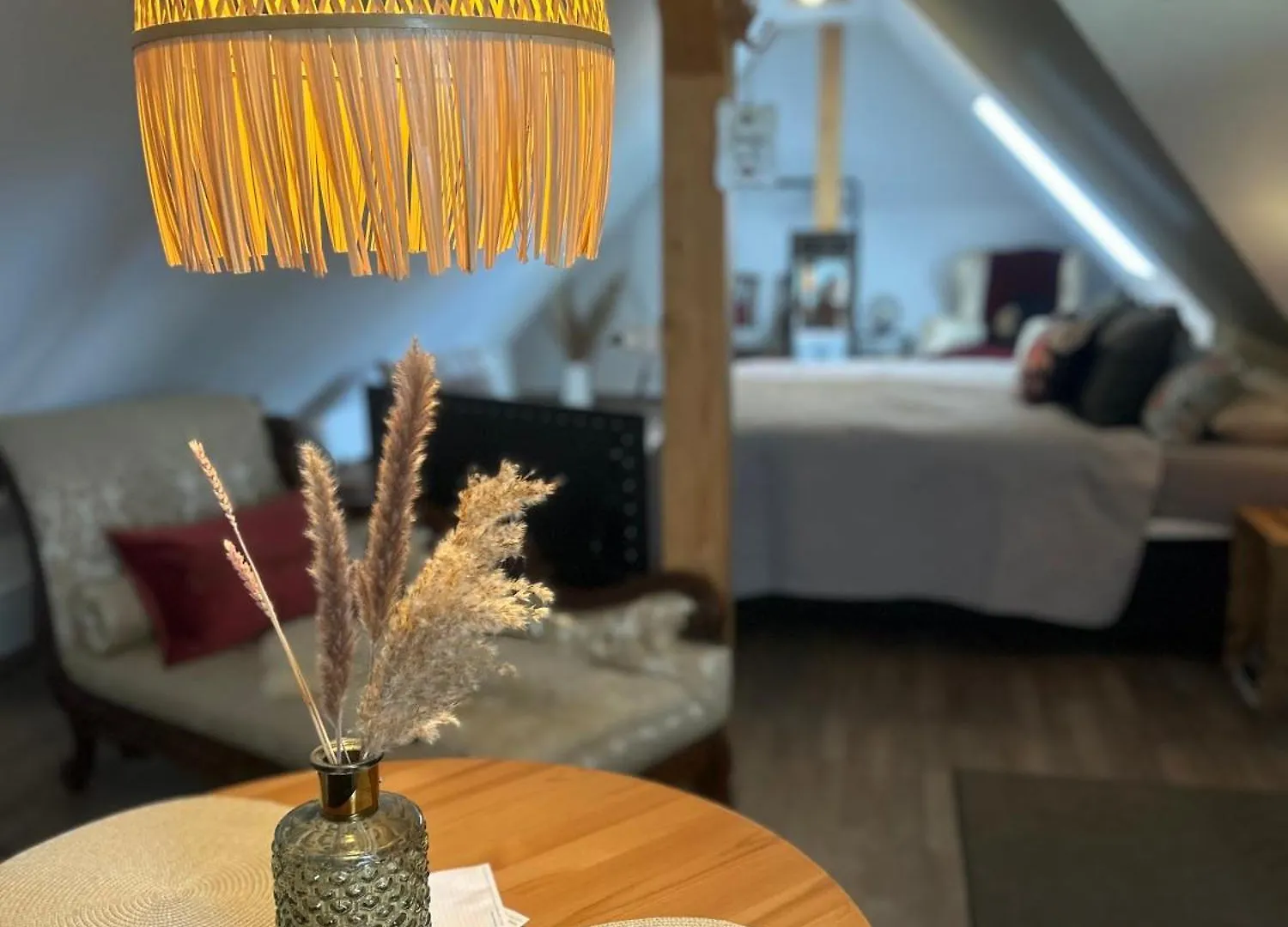 Bezaubernde Ferienwohnung Mit Rosengarten Waldershof 0*,  Germany